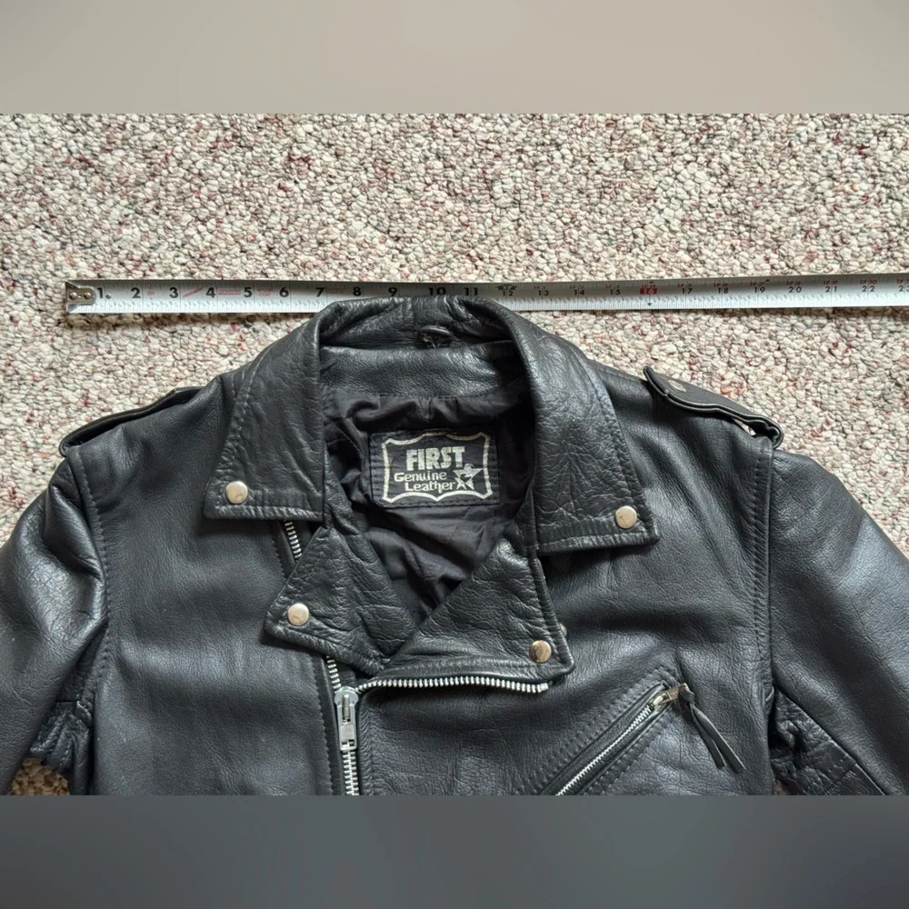 Ladies leather jacket - Picture 8 of 11